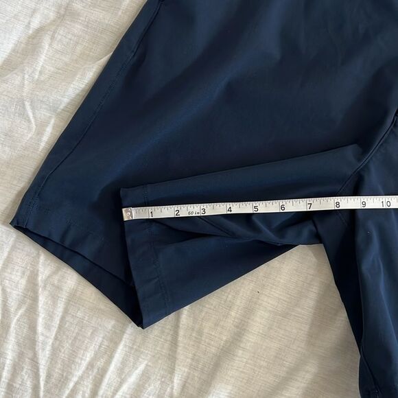 Lululemon Men's Commission Shorts 9 inch Size 36 Navy Everyday Casual - Picture 5 of 7